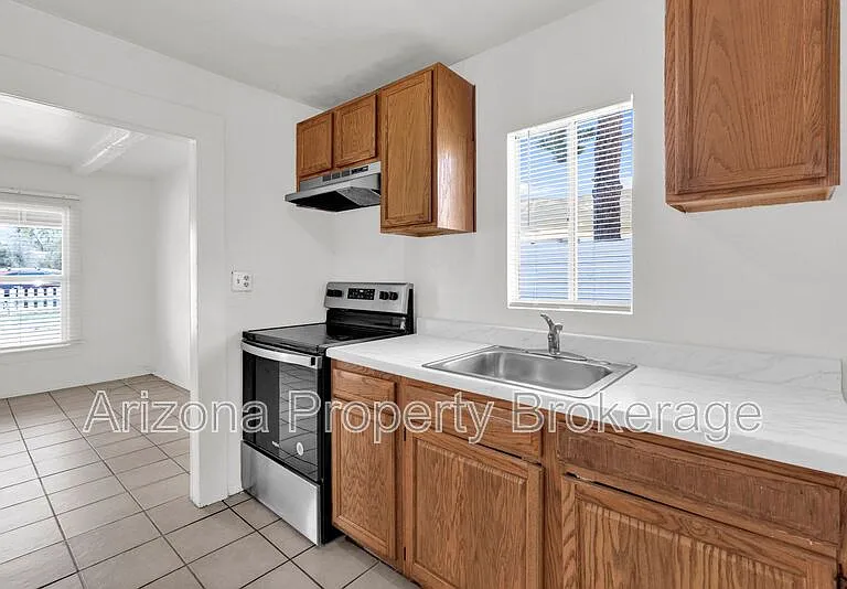 119 W 9th Pl — Photo 8