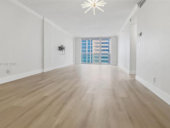 4th image of 3001 S Ocean Dr APT 1415