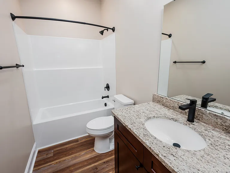 128 Macdonald Blvd — Photo 11