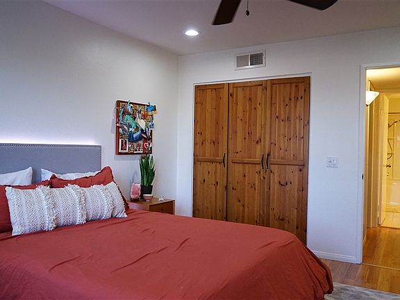 5th image of 5990 Dandridge Ln Unit 189