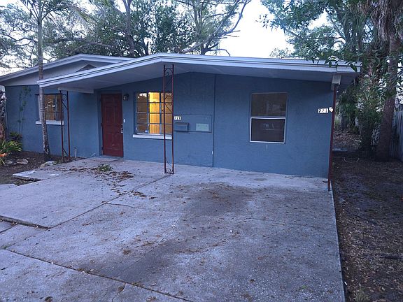 3rd image of 721 21st Ave S #1