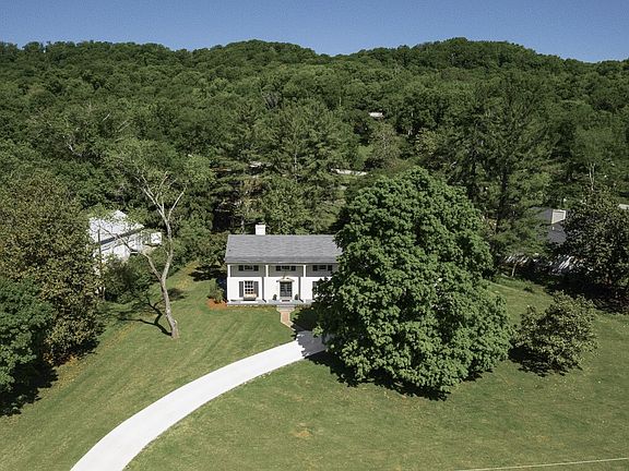 2nd image of 6652 Clearbrook Dr