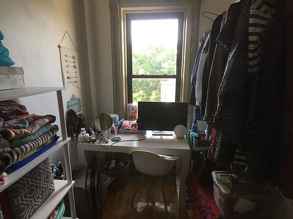 4th image of 339 Jefferson Ave #3F