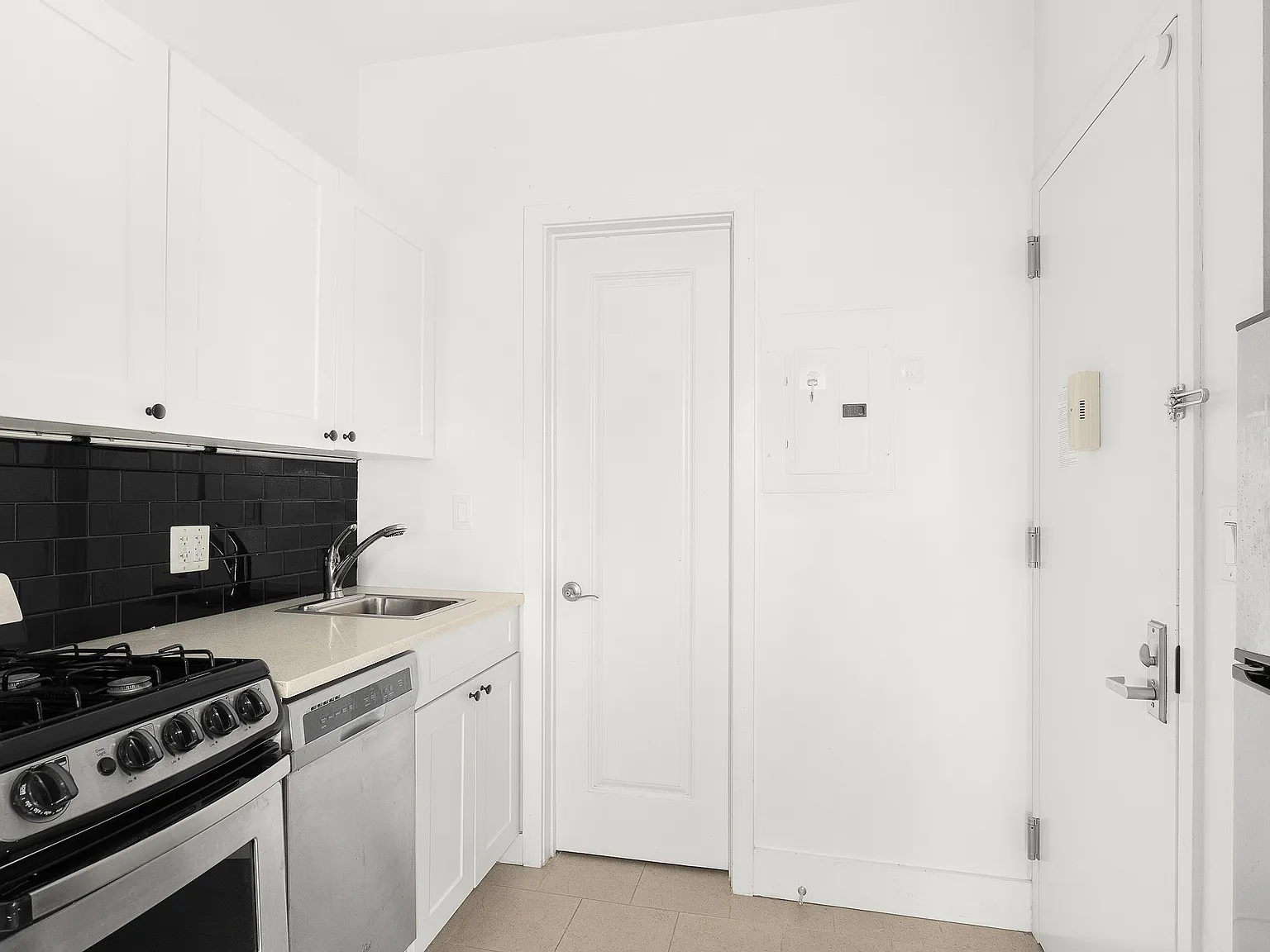 141 Lexington Avenue — Photo 3