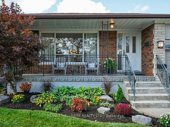 3rd image of 12 Tammy Ln