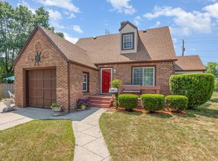 1706 Stanton St, Bay City, MI 48708