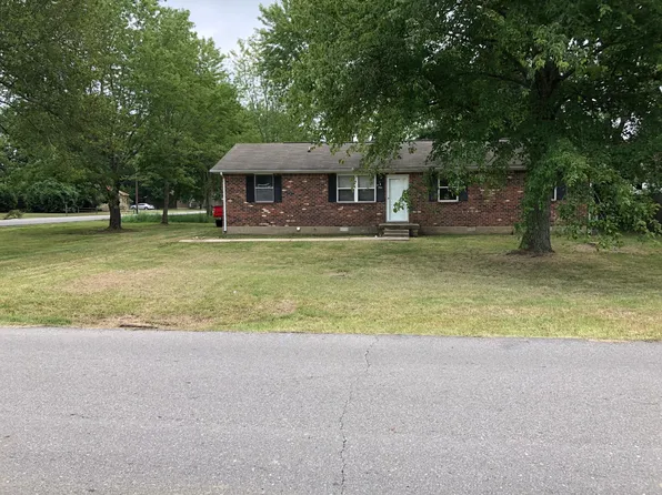 401 Buckeye Ln, Clarksville, TN 37042
