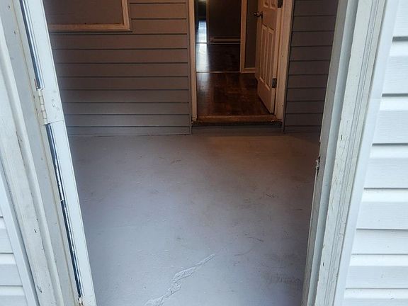 2nd image of 458A Harrison St