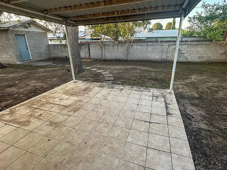 2104 W Runyan Ave — Photo 15