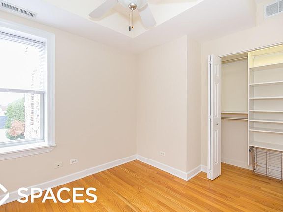 3rd image of 3244 N Clifton Ave #3250N3SRE