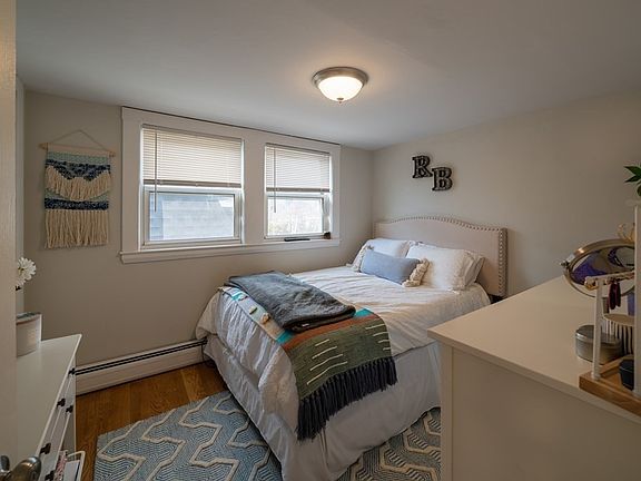 5th image of 160 Dorchester St #3