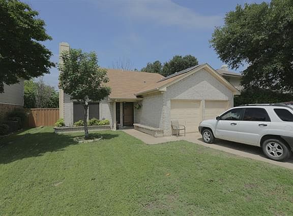 2nd image of 6321 Longmont Trl