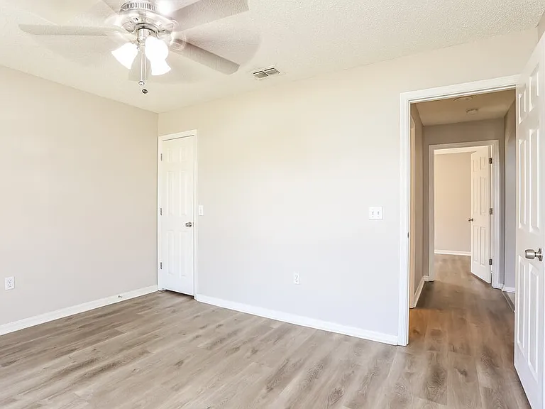 11157 Wyndham Hollow Ln — Photo 13