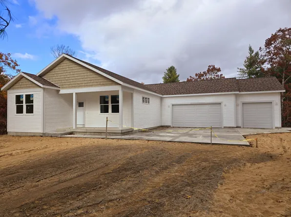 1286 Sydney St, Whitehall, MI 49461