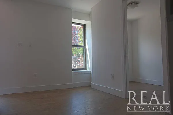 Rented by REAL New York | media 11