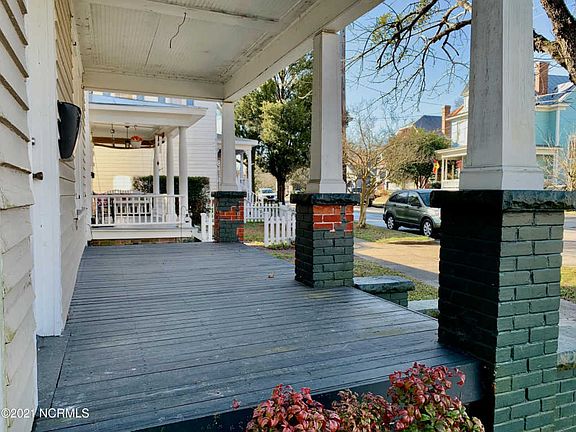 4th image of 312 Metcalf St