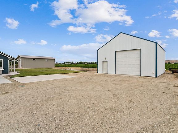 4th image of 110 Harris Ln