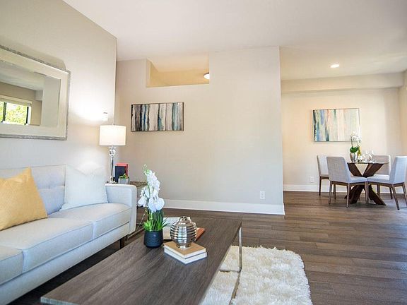 2nd image of 229 Lakeshore Ct #229