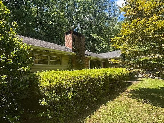 2nd image of 21 Red Bird Rd