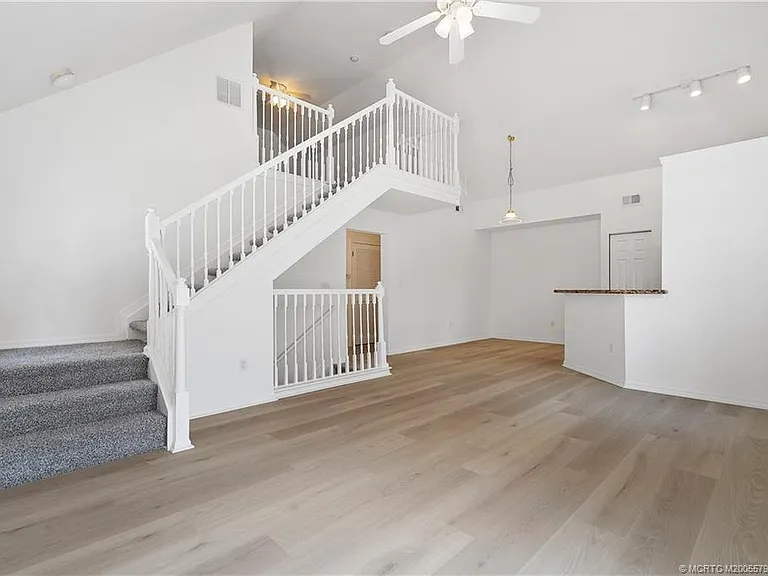 1575 SE Pomeroy St #8-5 — Photo 4