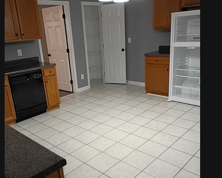 205 Maple St — Photo 6