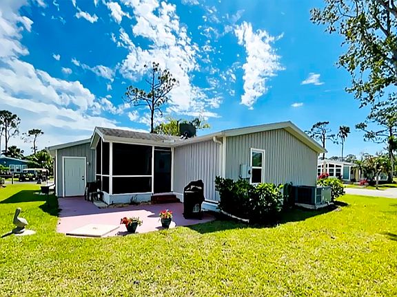 4th image of 4401 San Lucian Ln #4401