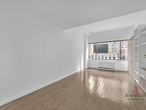 4th image of 350 W 50th St APT 6R