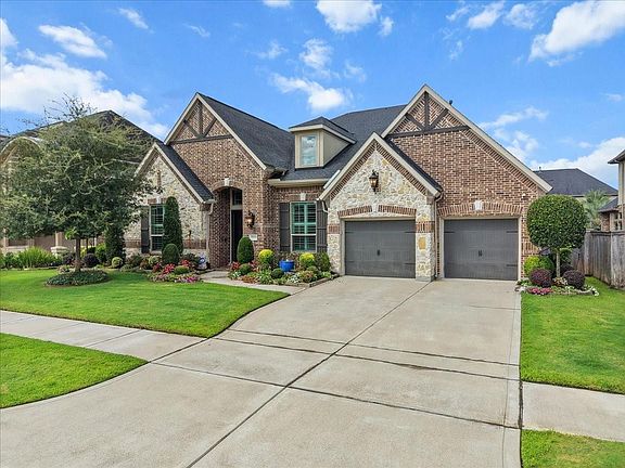 4th image of 5715 Balcones Ridge Ln