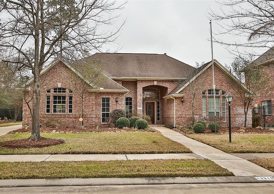 1st image of 13010 Regency Oak Ln