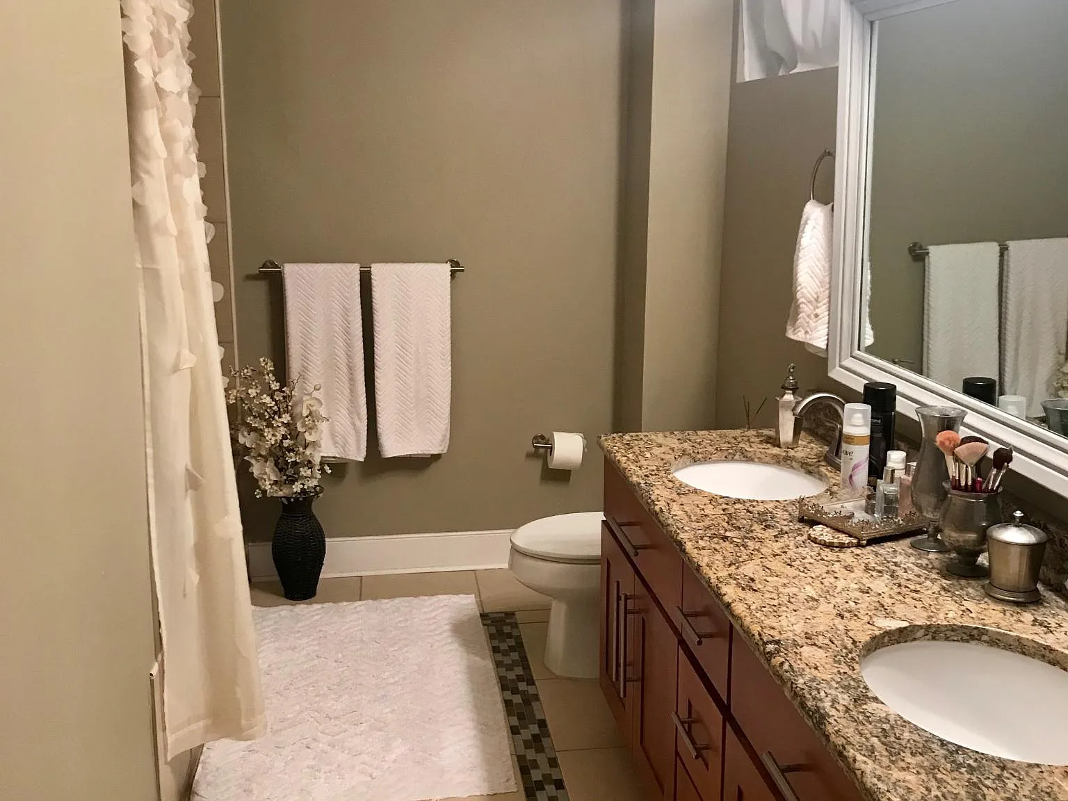 2 bed, 1600 sqft, $1,900 — Photo 3