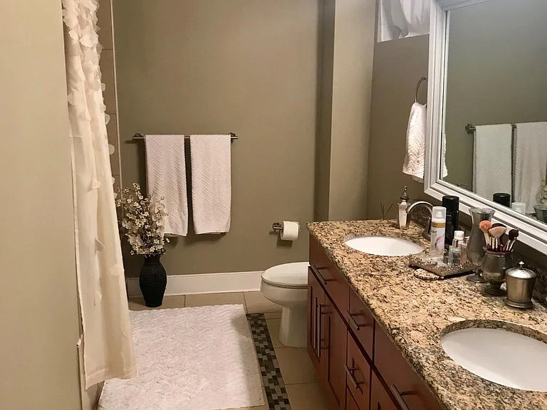 1916 W Girard Ave #2 — Photo 3