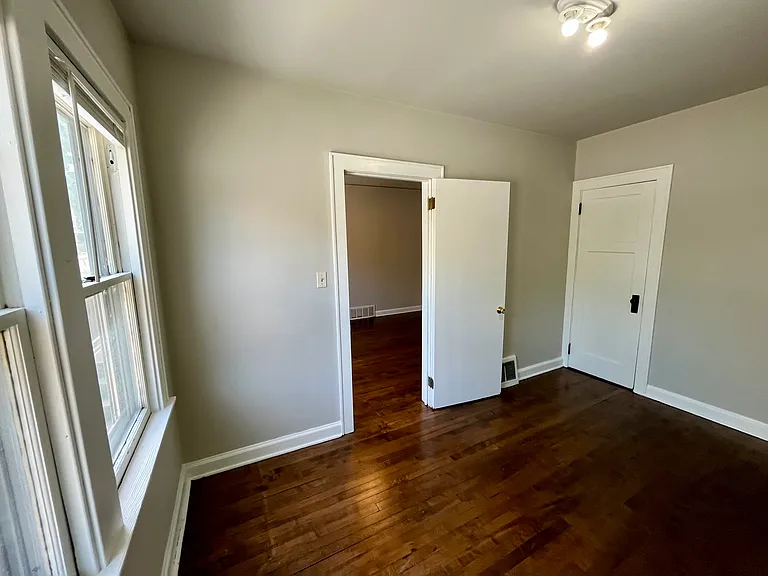 2479 N Dousman St — Photo 9