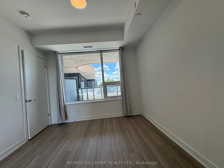 8188 Yonge St #431 — Photo 19