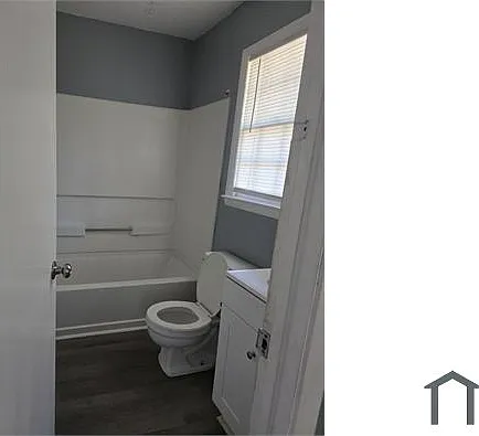3 bed, 1066 sqft, $1,600 — Photo 2