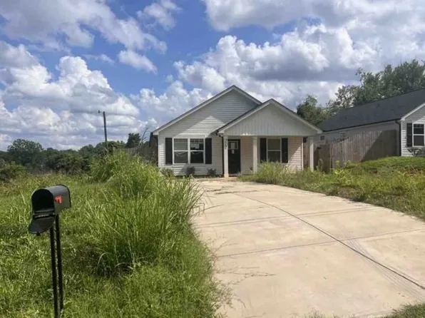 212 N Railroad Ave, East Spencer, NC 28039