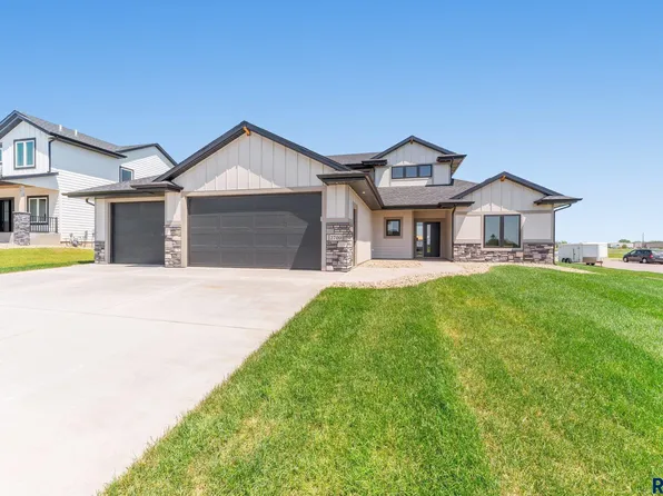 2700 Sylvan Cir N, Tea, SD 57064