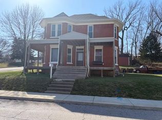 401 N 9th St, Atchison, KS 66002