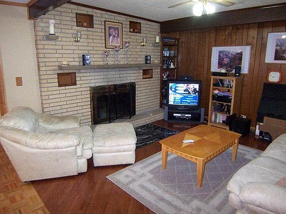 5th image of 42660 N Park Ave