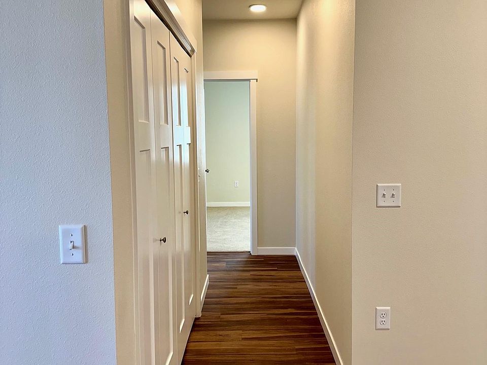 1st image of 4265 E Poleline Ave #201