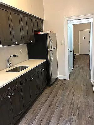 4th image of 5307 Roosevelt Ave APT 2R