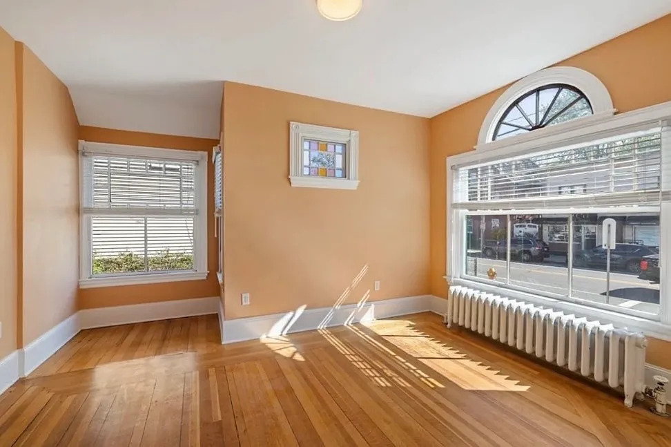 2 bed, 1100 sqft, $3,100 — Photo 4