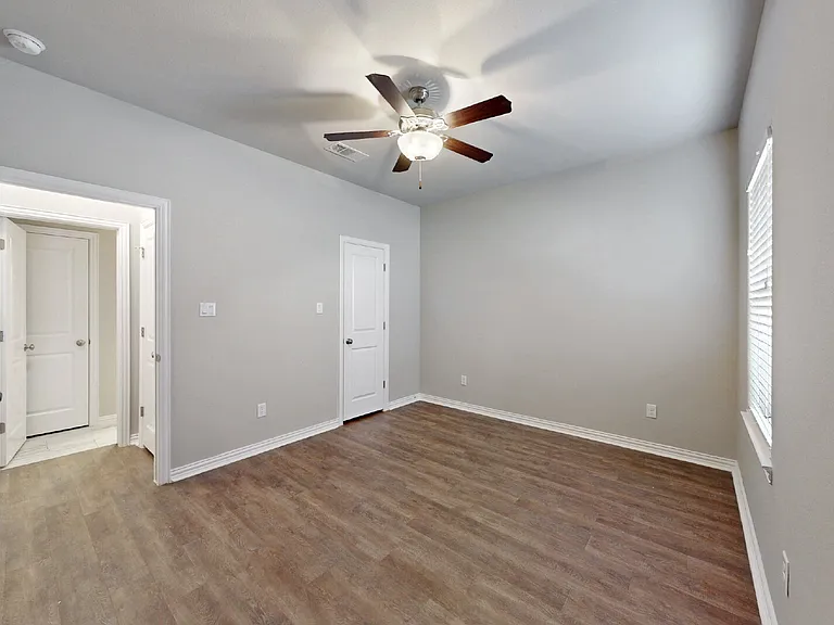 6346 Spartan Dr — Photo 3