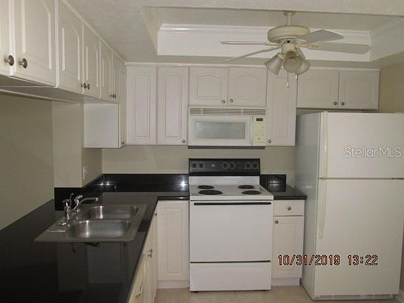 4th image of 2617 Cove Cay Dr Unit 203