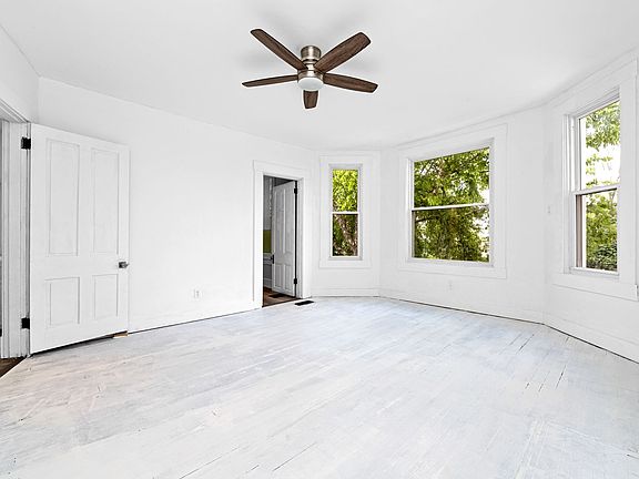2nd image of 1753 Williams Ave #1671881A9