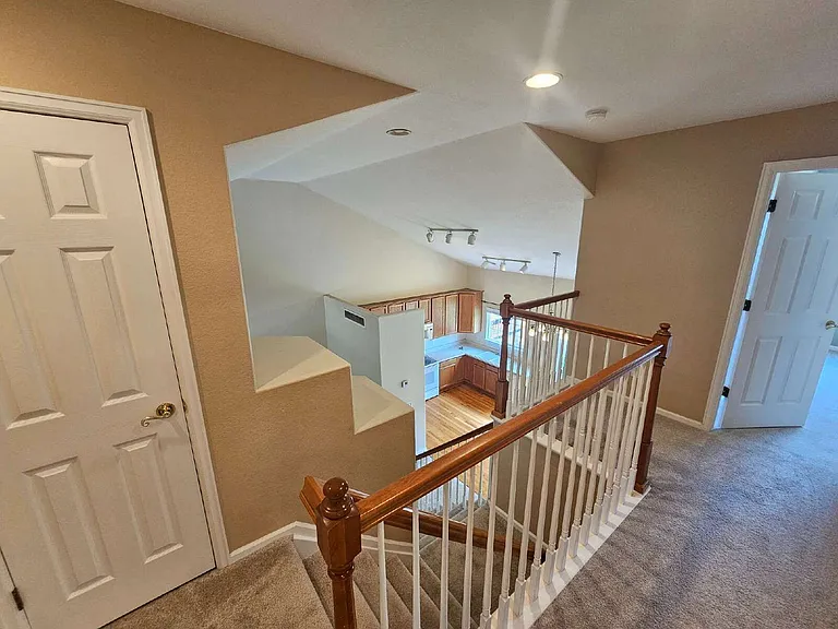 1124 W Mulberry Ln — Photo 10