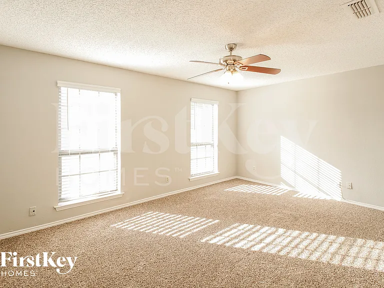 1205 Timber Valley Dr — Photo 9
