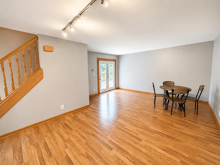 1116 N Alpine Rd — Photo 4