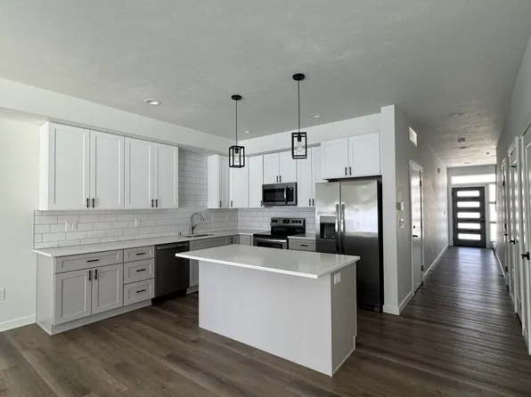 1010 S Julia St, Spokane, WA 99202