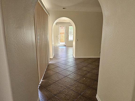 4th image of 3989 E Hummingbird Ln