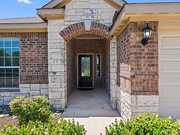 3rd image of 19217 Ellary Ln